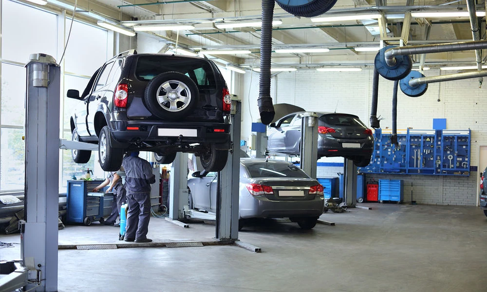 Car Transmission Fluid and the Early Warning Signs of Transmission Trouble